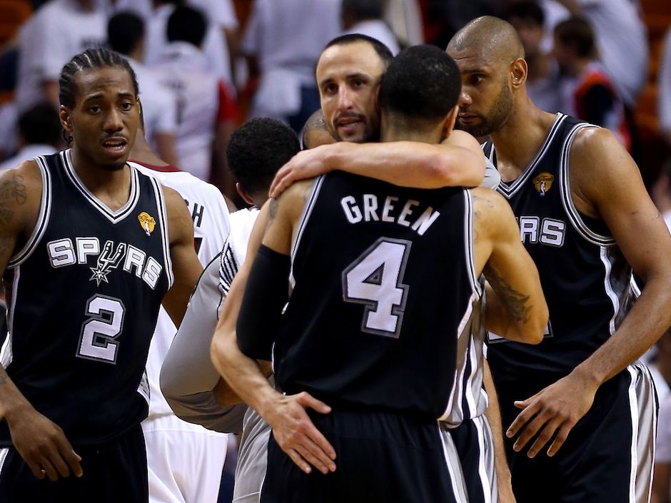 Bonner, Spurs teammates release music video before playoffs