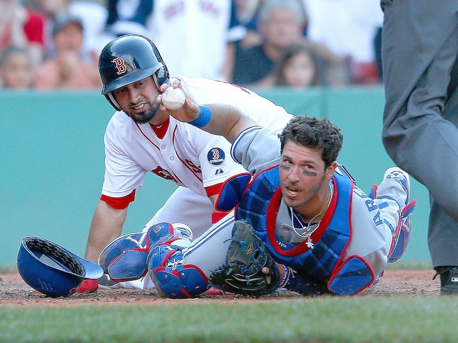 Kirk exits early with bruised hand after 4-hit night in Blue Jays' rout of