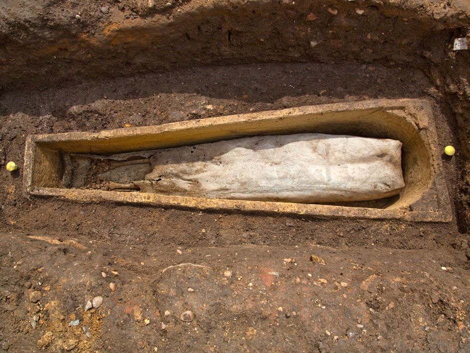 Mysterious, lead, coffin-within-coffin found at Richard III archeology ...