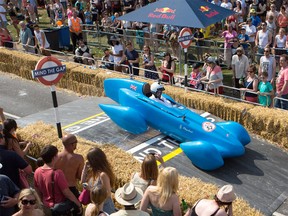Team SpitPhya and their Phya-Bird took this year's Red Bull soapbox derby.
