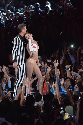288px x 433px - It is a big deal': Lance Bass comments on Miley Cyrus' controversial VMAs  performance, shuts down *NSYNC reunion rumours | National Post