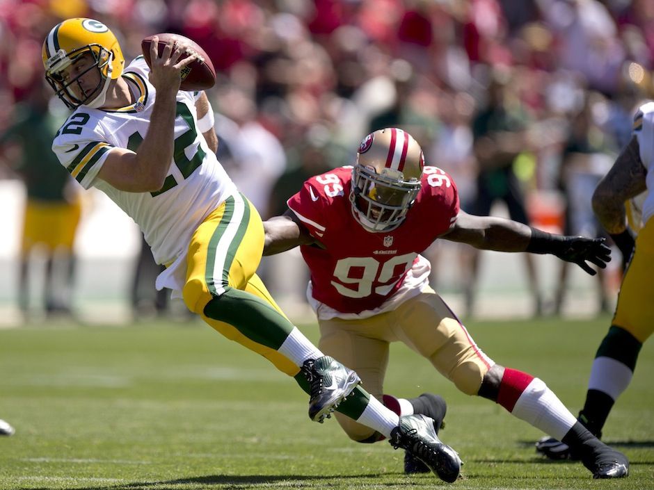 NFL: San Francisco 49ers fan falls to death before Green Bay