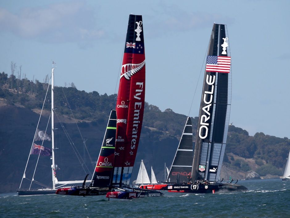 New Zealand takes commanding lead against Oracle in America's Cup