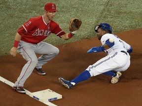 Tom Szczerbowski/Getty Images