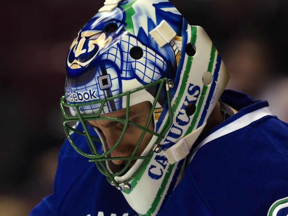 Canucks goalie makes NHL Playoff debut wearing mask made by