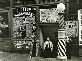 Berenice Abbott / Wikimedia Commons