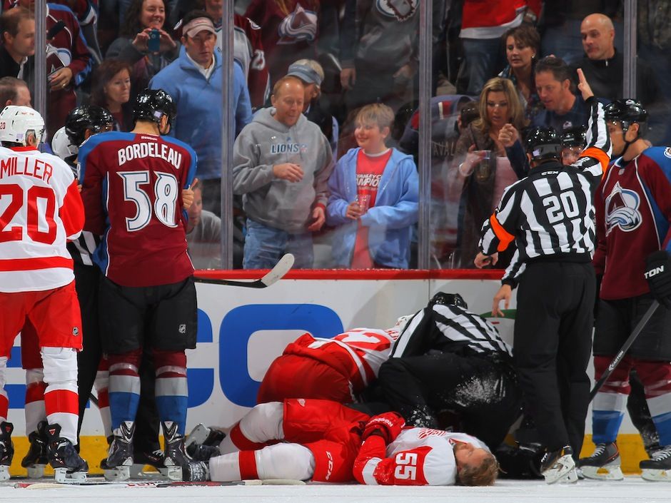 Red Wings' Niklas Kronwall leaves ice on stretcher