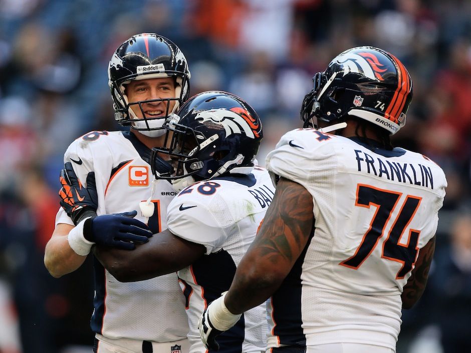 Manning's big day leads Broncos over Texans 37-13