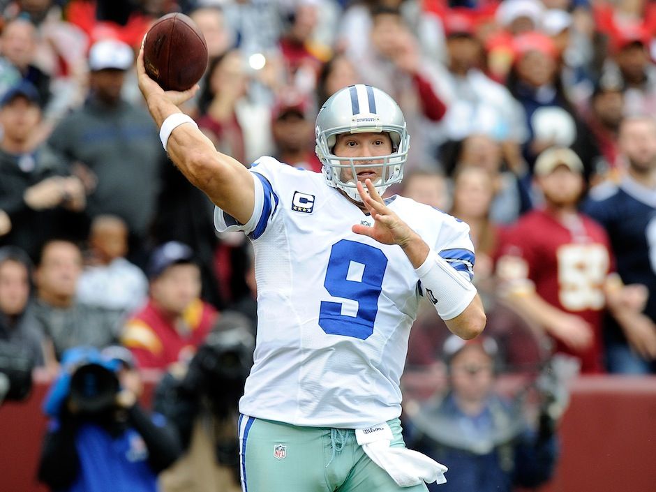 Cowboys' Tony Romo Is Likely to Miss Two Months - The New York Times