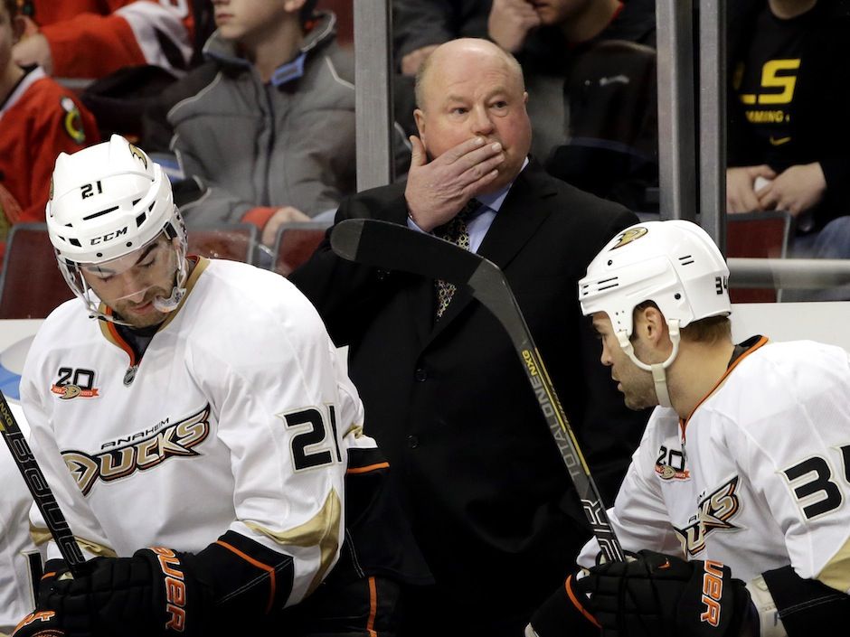 The Anaheim Ducks arrived for their game wearing District 5 Ducks