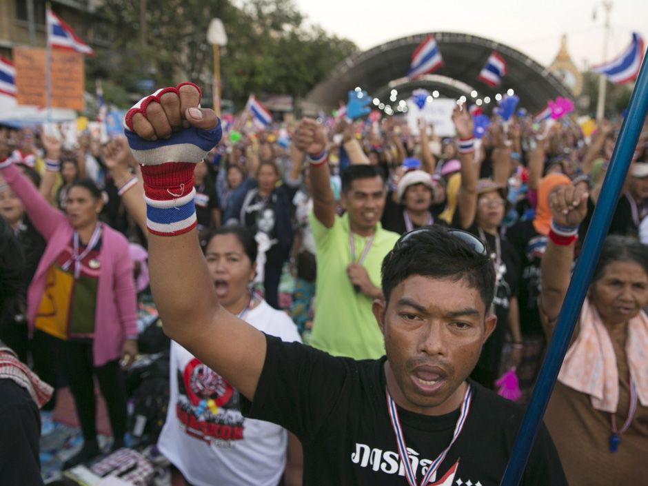 Thailand deploys 20,000 soldiers and police as thousands of anti ...