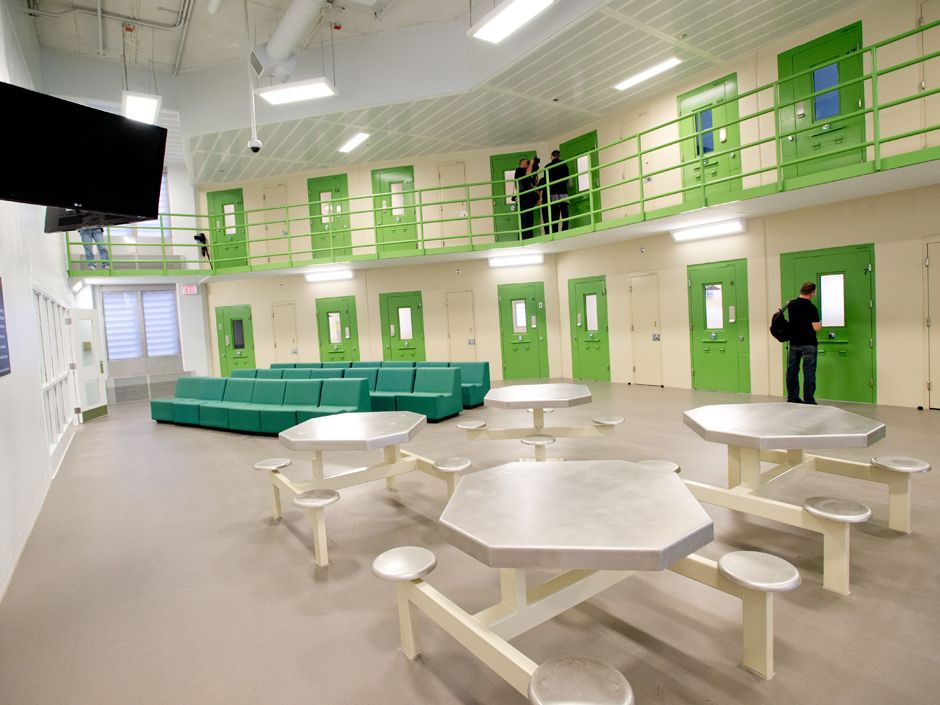 The 593 9M Toronto South Detention Centre Is The Second Largest Jail   Tsa100313 Jail20 