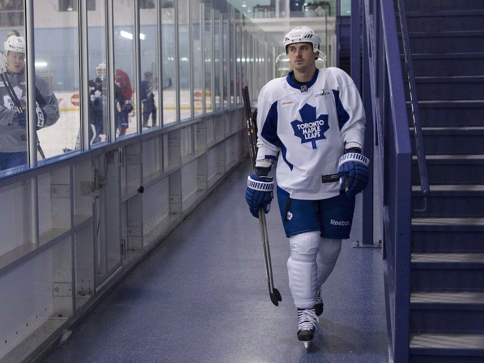 Should the Toronto Maple Leafs Trade Dave Bolland? - http