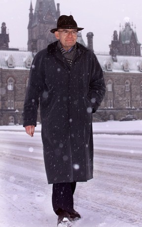 Herb Gray, deputy prime minister under Jean Chretien, dead at 82