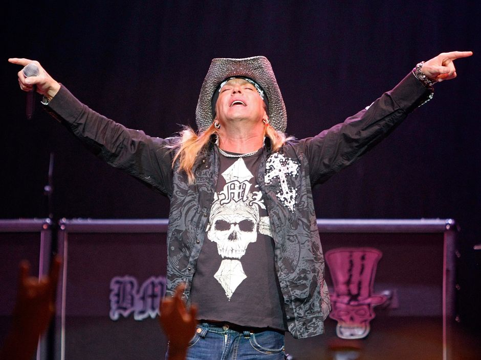 POISON's BRET MICHAELS Brings Photographers Back To The Pit In Miami - “Aim  Your Cameras At What Matters, The Audience Behind You And Stay Here For  Longer, I'll Pay Whatever Fine Is