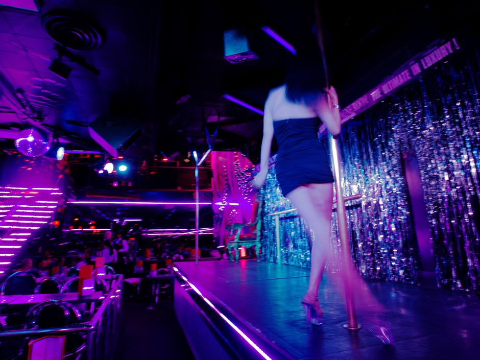 Adult entertainment group urges Toronto to give strip clubs exclusive