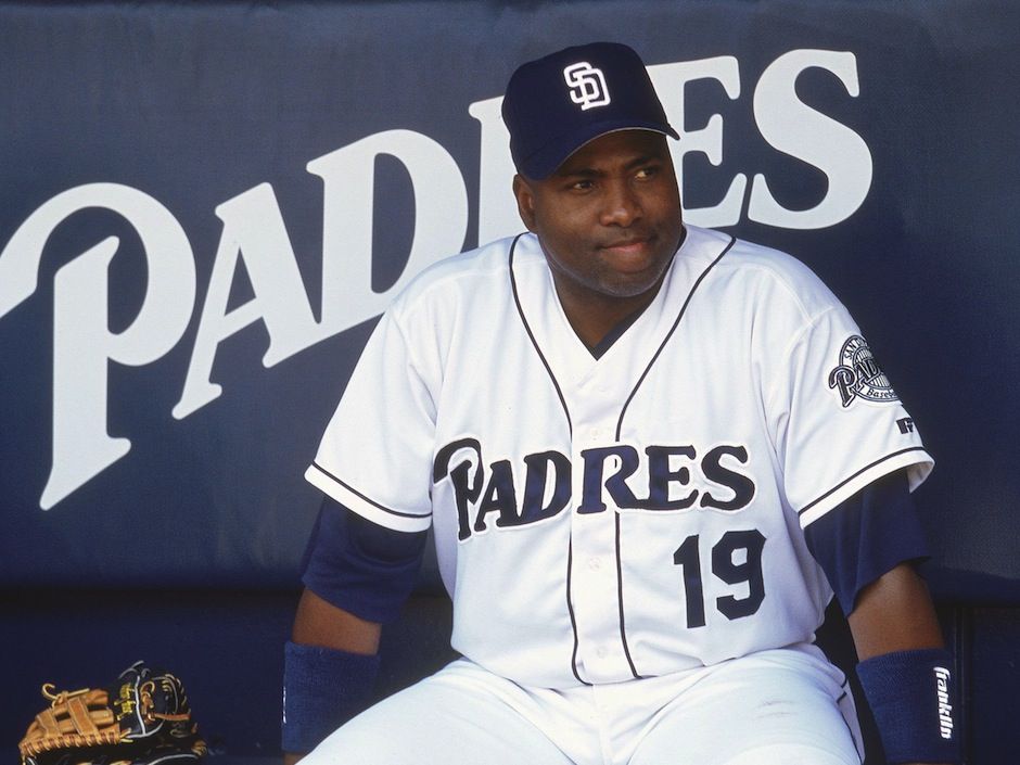 Tony Gwynn, Hall of Fame outfielder, says he has cancer 