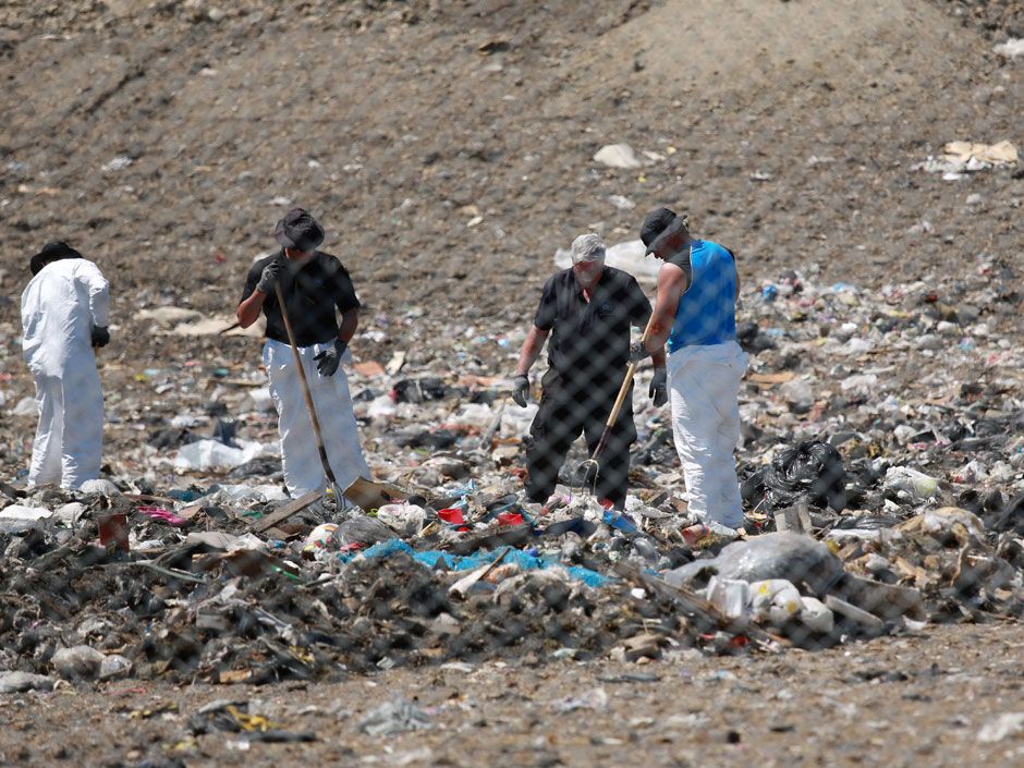 Search for Calgary family leads police to second garbage dump as