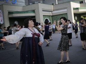 AP Photo/Wong Maye-E