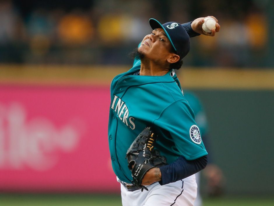 Seattle Mariners ace Felix Hernandez wins American League Cy Young Award 