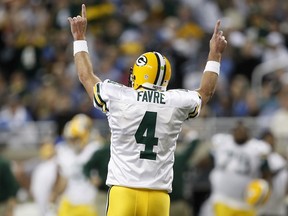 Green Bay Packers decide to retire Brett Favre's No. 4 jersey
