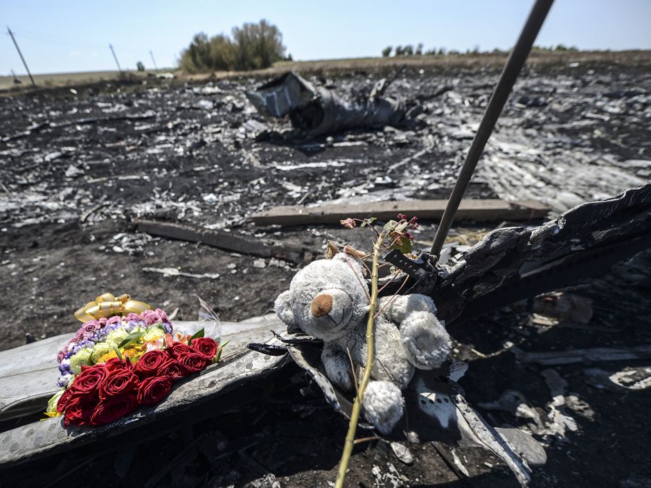 Mystery As Dutch Try To Figure Out Why One MH17 Passenger Was Wearing ...