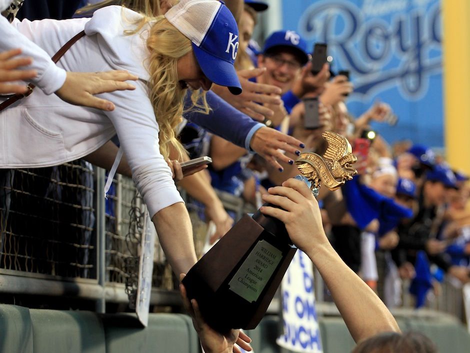 Cheering on the Royals at the home opener? How to get tickets, what's  allowed at The K