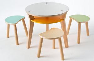 a2Three_Pears_-_Kid_s_Table_with_Cricket_Stools