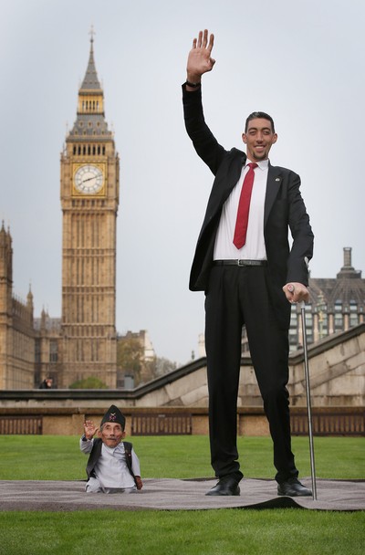 Tallest Man Ever: The Unbeatable Record? - Guinness World Records 