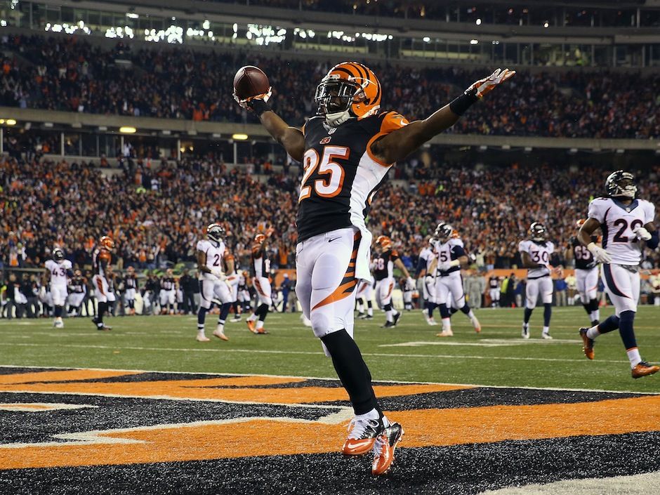 Meg Brrrr on X: Today 4 years ago, the Bengals re-signed Tyler