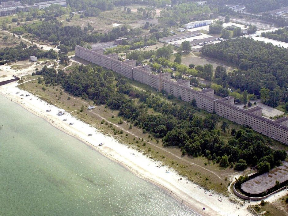 Hitler's vacation paradise rises anew, poking at Germany's old wounds ...