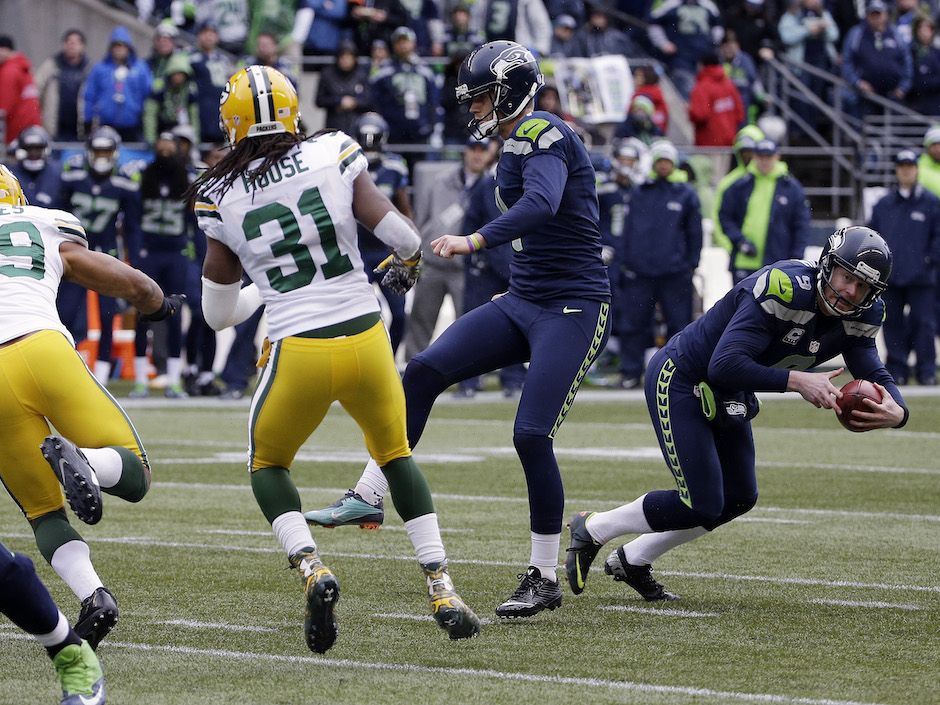 Watch Seattle Seahawks punter Jon Ryan break his face