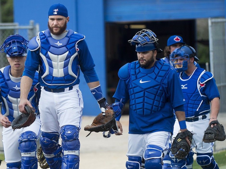 Jays ship veteran catcher Russell Martin to Dodgers for minor leaguers