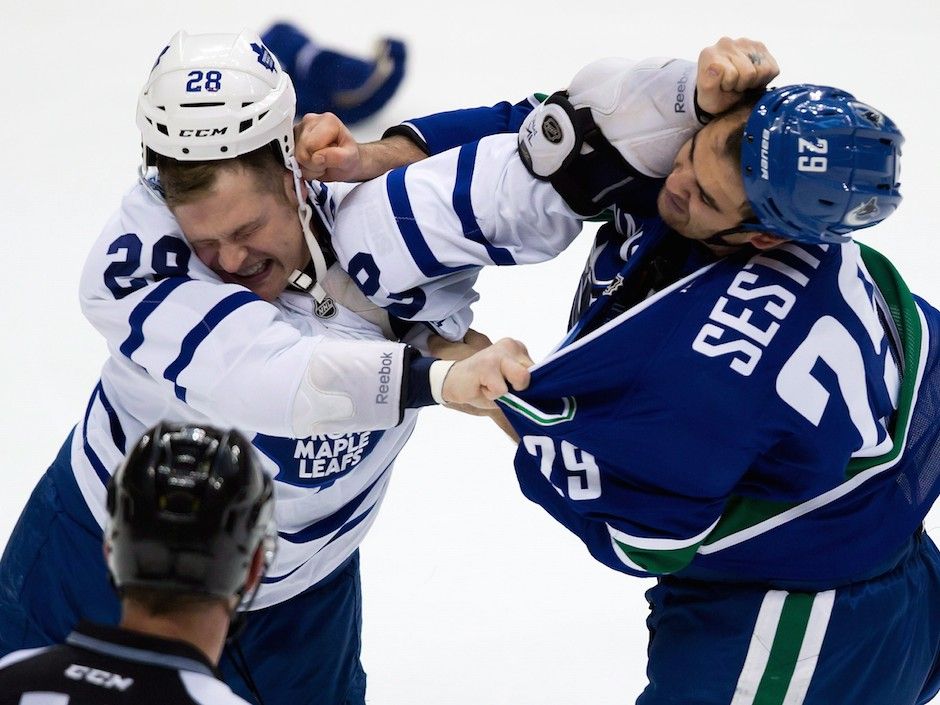 Winnipeg Jets hand Toronto Maple Leafs third straight loss, gain ground in  North Division 