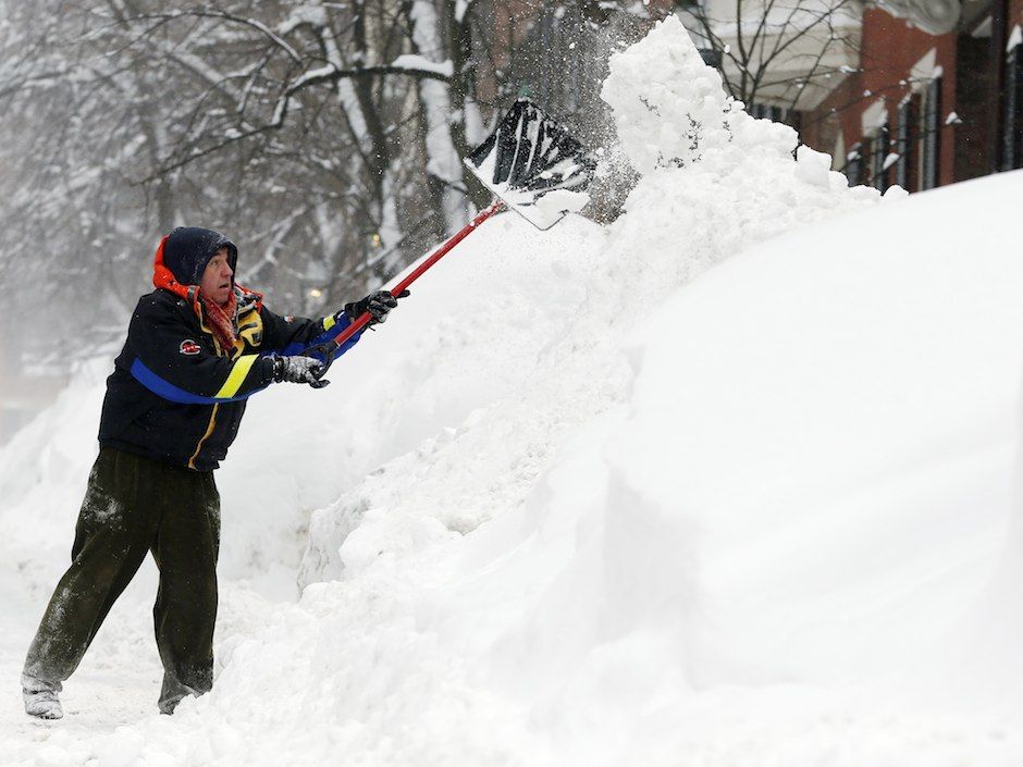 Bills offer free tickets to fans who shovel stadium snow