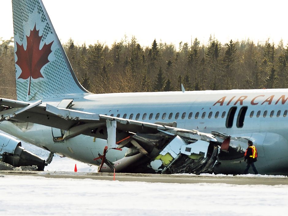 Air Canada passengers feared for their lives when plane crash landed in