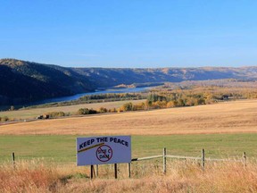 THE CANADIAN PRESS/HO, Peace Valley Environment Association