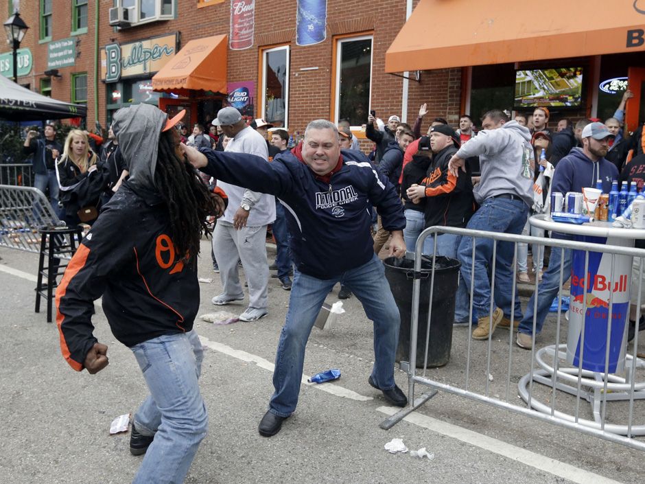 Freddie Gray protest outside Camden Yards turns violent