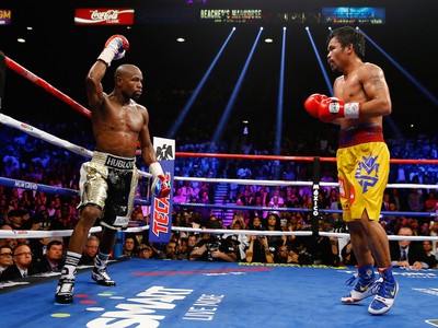 Retired and fading, Floyd Mayweather still remains boxing's