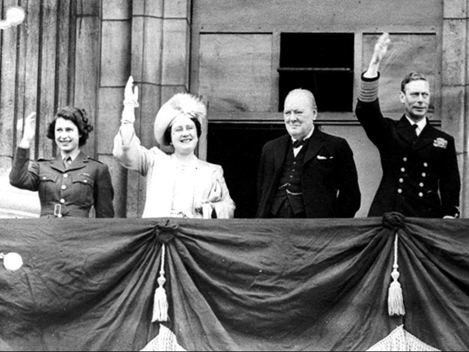 The night the Queen snuck out as a commoner What really happened when