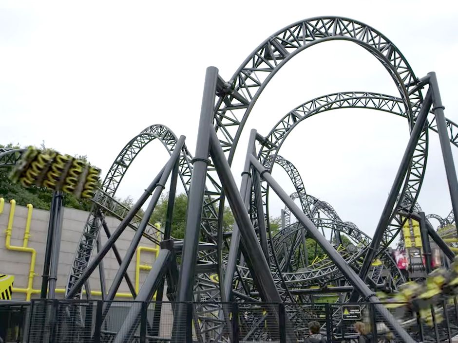 'Blood everywhere': 'Shocking' U.K. roller coaster accident sees two ...