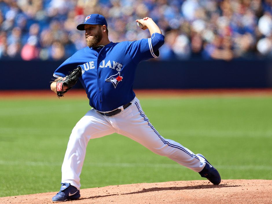 Mark Buehrle wins 4th straight as Jays beat Red Sox