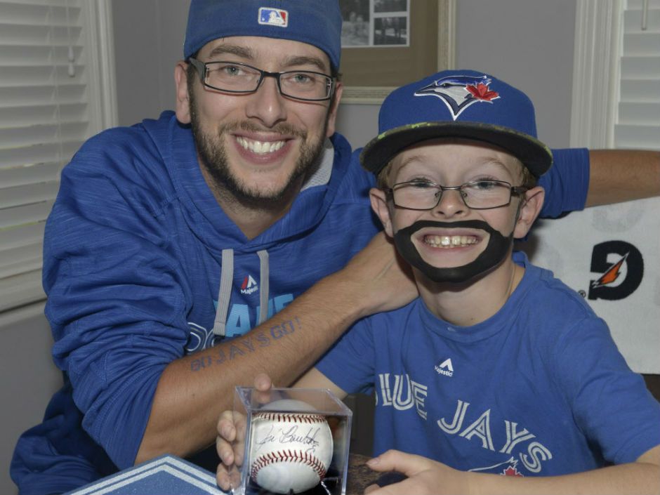 Mini Bautista' a big hit with Blue Jays fans