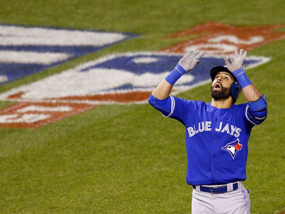 Troy Tulowitzki of the Toronto Blue Jays celebrates their series News  Photo - Getty Images