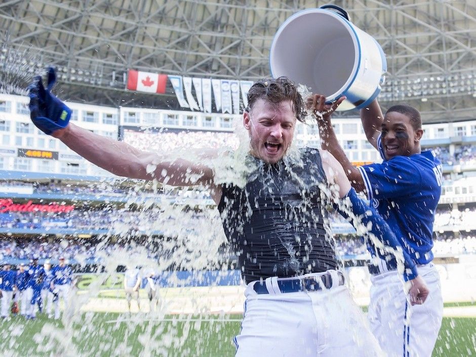 Troy Tulowitzki returns, AL East champ Blue Jays rally past Rays