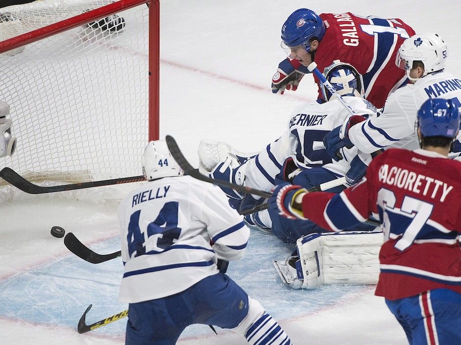 Toronto Blue Jays beat shorthanded Royals 4-2 to claim the four