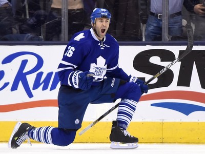 Maple Leafs erase 3-goal deficit in final frame to beat Lightning