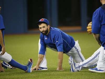 Toronto Blue Jays' Munenori Kawasaki gives the right answer when asked for  a hockey prediction