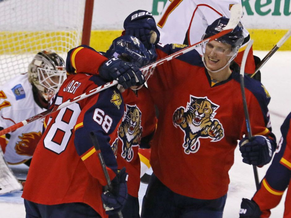 Jagr scores 1st with Panthers, ties for 5th all time 