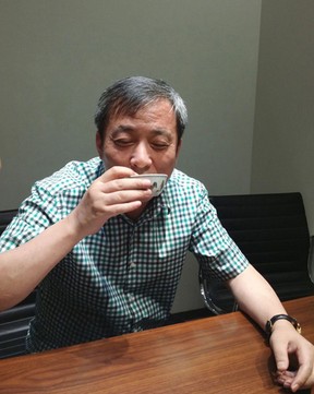 Drinking with China's lonely tycoons - The Boston Globe